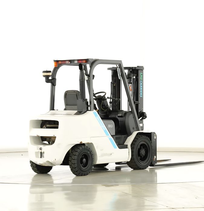Навантажувач Unicarriers FD25 погрузчик  NISSAN дизель