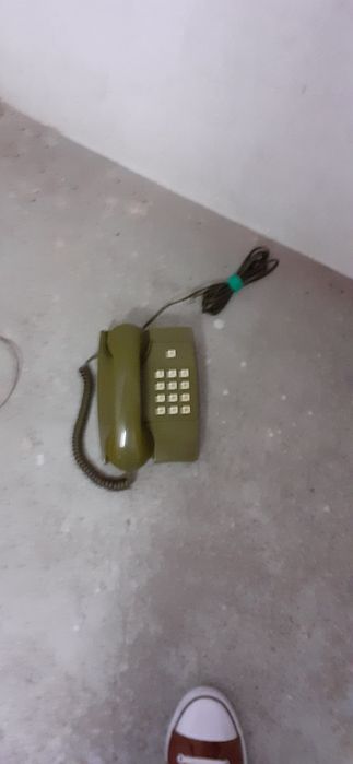Telefones tradicionais.