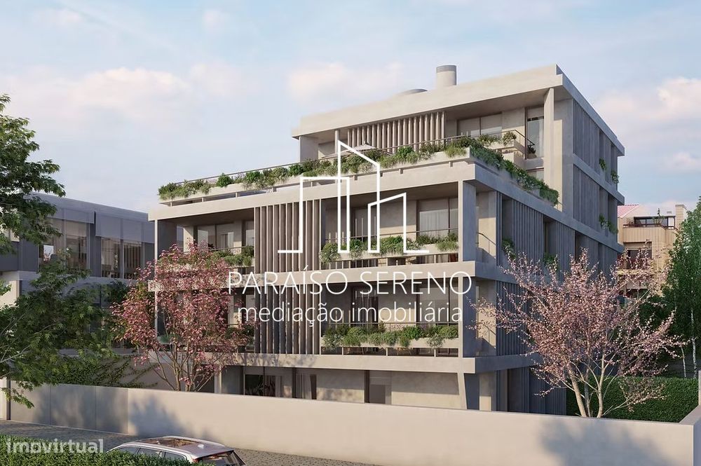 Apartamento T4 Duplex Com Terraço e Varanda