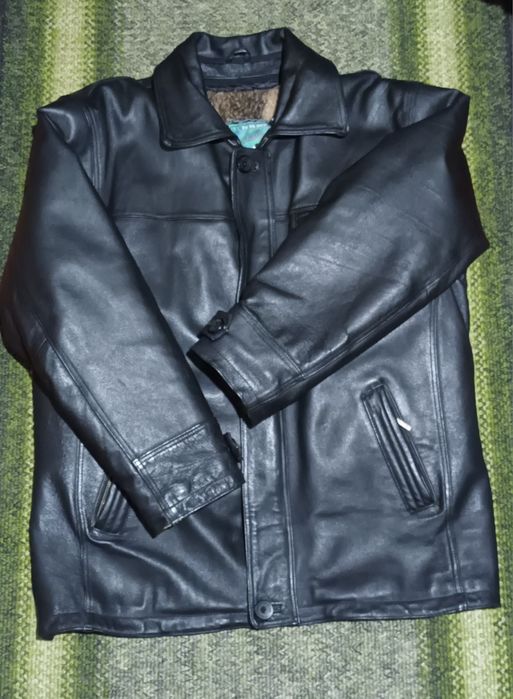 Куртка шкіряна 52 розмір