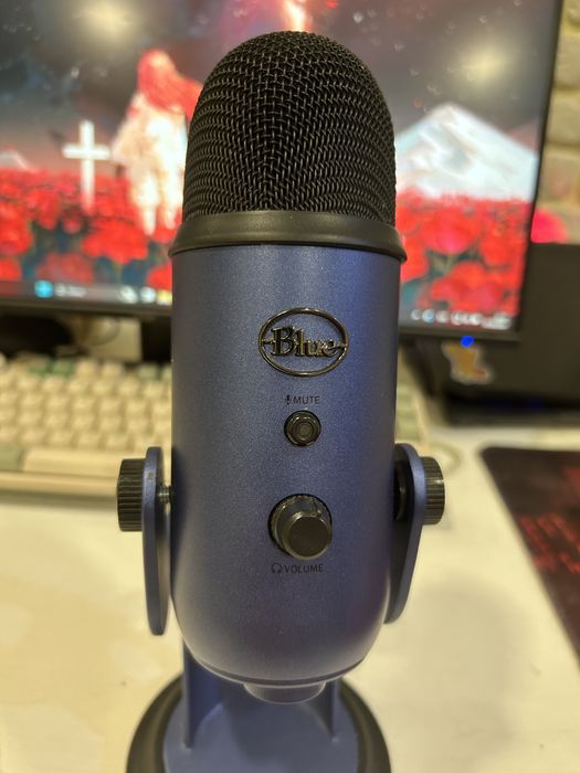 Blue yeti! Професіональний мікрофон! Класика у світі звуку!