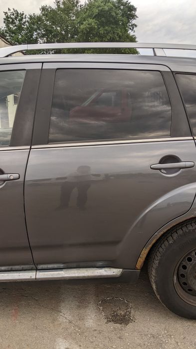 Розборка Peugeot 4007 Запчастини Шрот вживані деталі кузова,мотор кпп двері крила фари