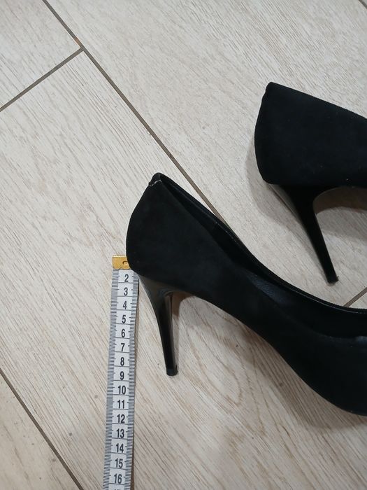 Туфлі жіночі чорні класичні р 35-36