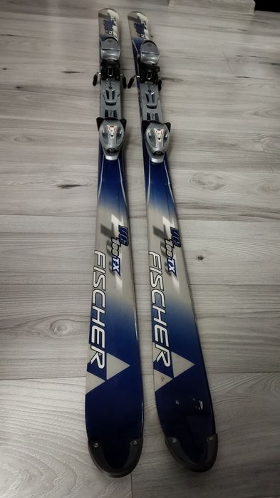 Sprzedam Narty z wiązaniami Fischer 168cm