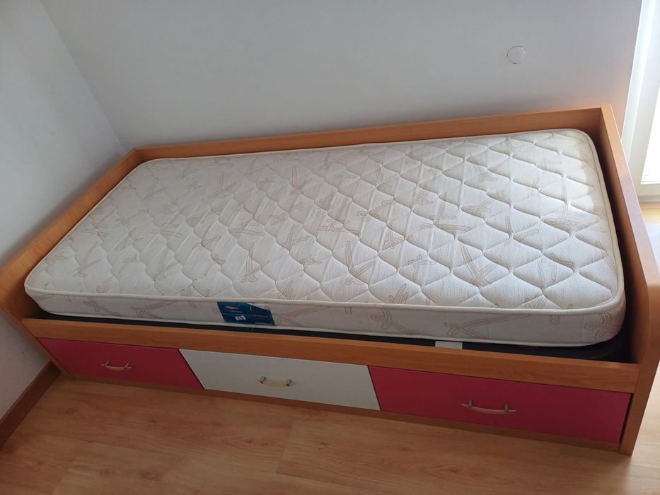 Conj. Móveis Quarto Juvenil | Cama, Colchão Bom, Estante e Camiseiro