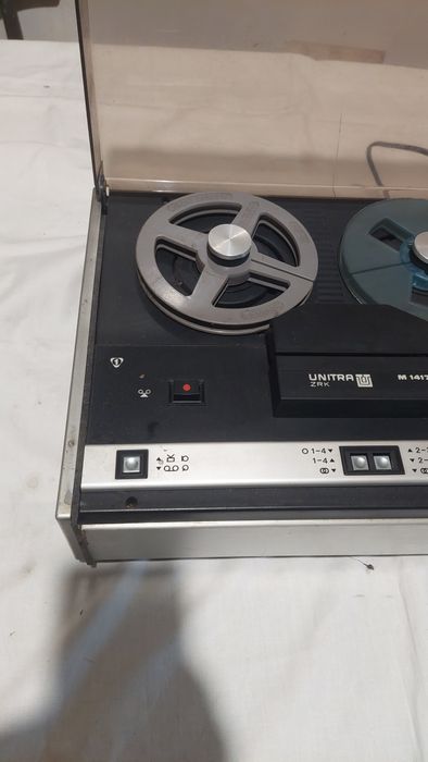 Magnetofon szpulowy Unitra Uwertura M 1417s