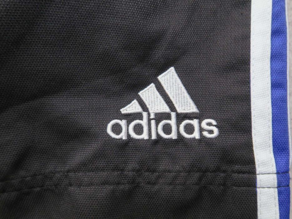 Adidas krótkie spodenki L