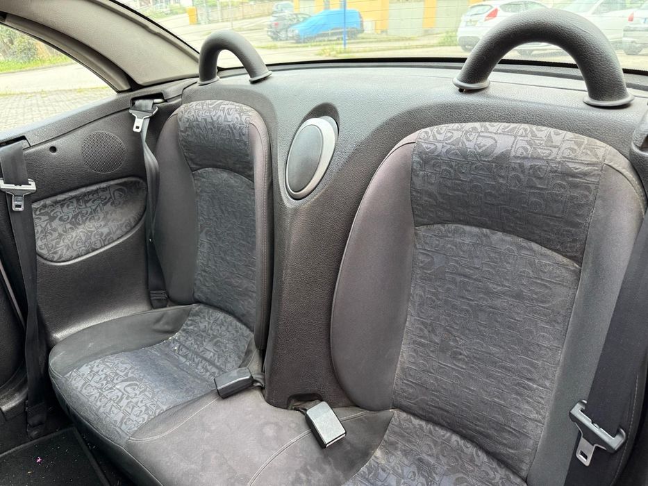 Peugeot 206cc em bom estado