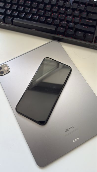 Продам iPhone 11 128gb Neverlock