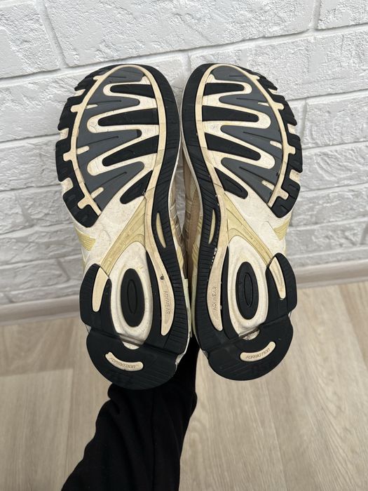 Кросівки Adidas Response CL