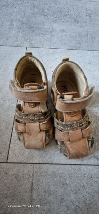 Sandałki 22 Primigi i trampki Kmins 23
