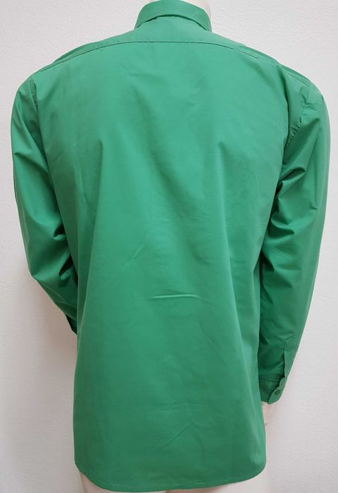 Camisa verde, manga comprida c/bolsos e platinas amarelo fluorescente