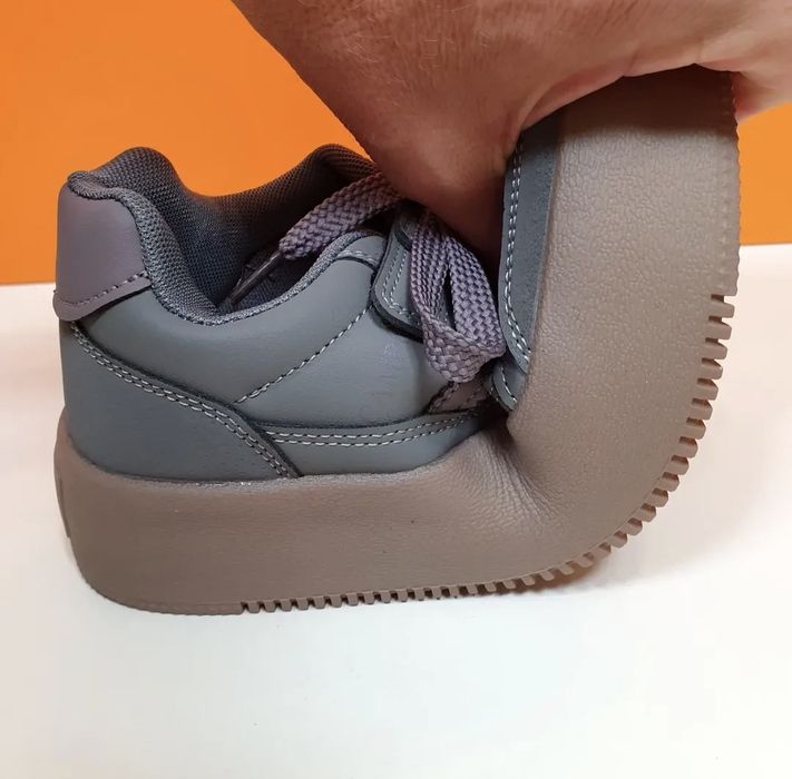 Красиві зручні кросівки кампуси туфлі 37р 24см