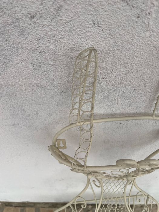 Parteleira de atleir em forma de vestido .