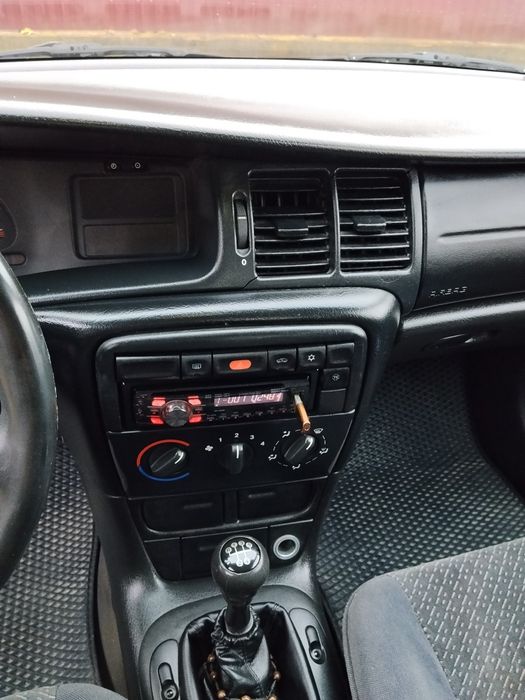 Продам Опель вектра б