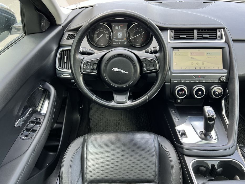 Jaguar E-pase 2019 рік 2.0 Бензин AWD