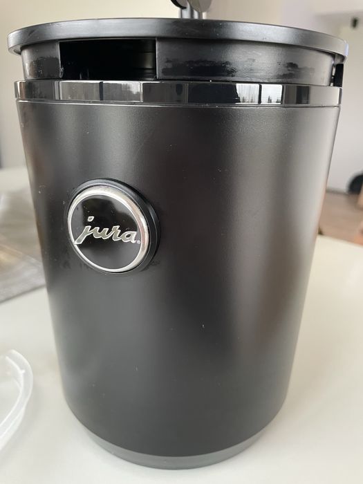 Lodówka na mleko Jura