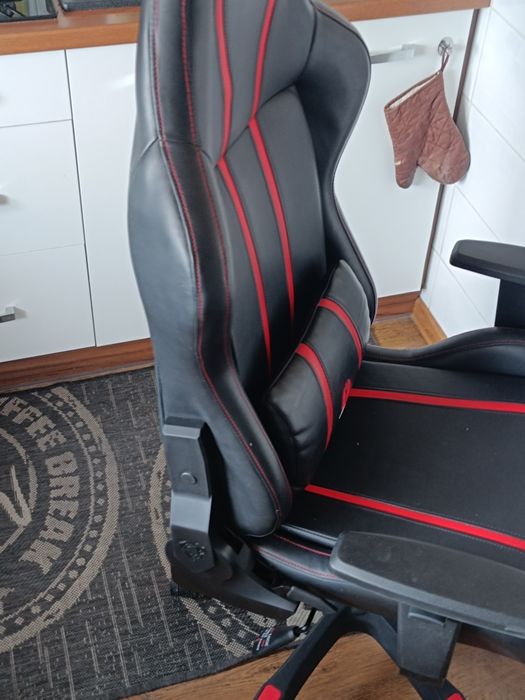 Fotel DIABLO CHAIRS X-One 2.0 Normal Size Czarno-czerwony