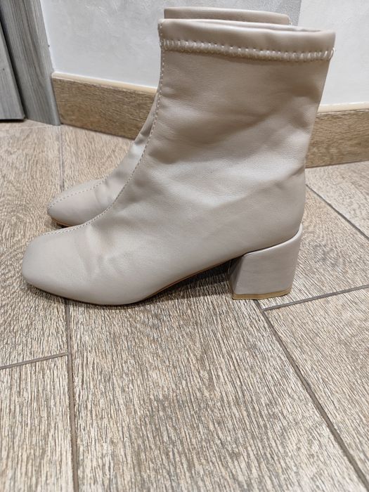 Продам демисезонні чобітки, черевики