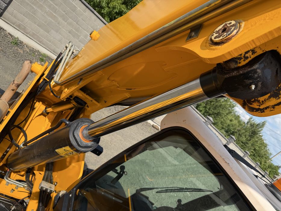 JCB 535-140 погрущик manitou