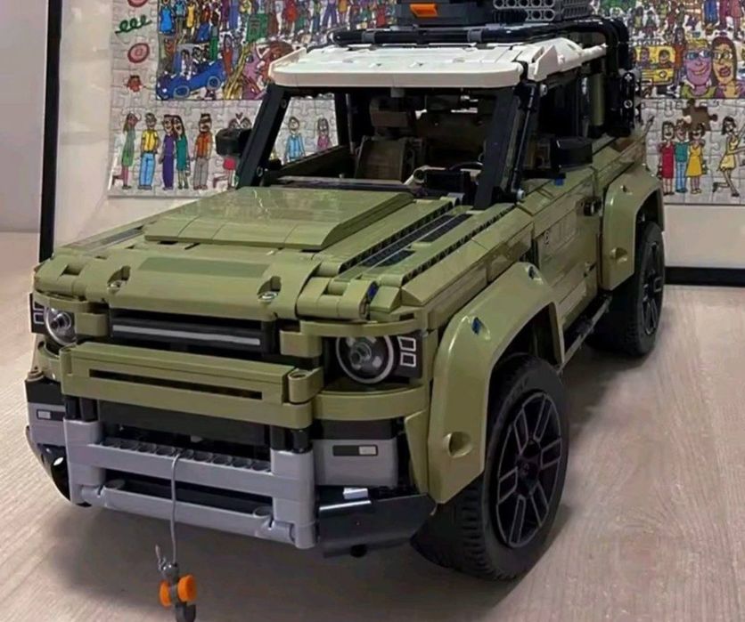 В Наявності. Land Rover Defender Конструктор lego 42110
 Land Rover De
