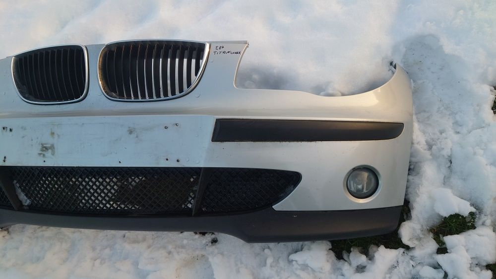 BMW e87  zderzak titansilber metalic