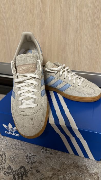 Продам кросівки adidas Handball  spezial