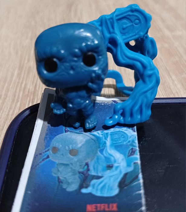 Фігурки Kinder Joy "Stranher Things " ,фігурки