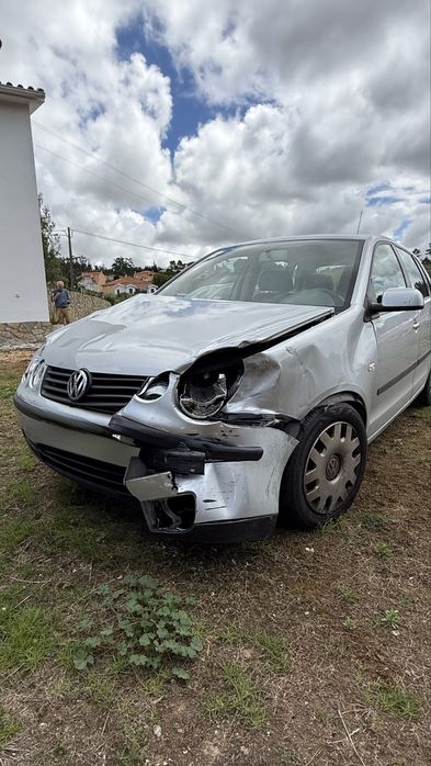 Vw polo 1.2 gasolina (acidentado)