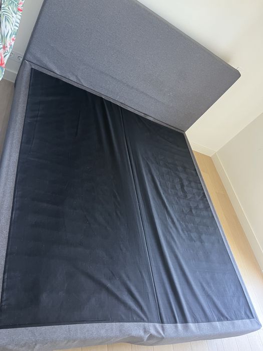 Cama Cama Emma Estofada Cinza 180x200 — Elegante e Confortável