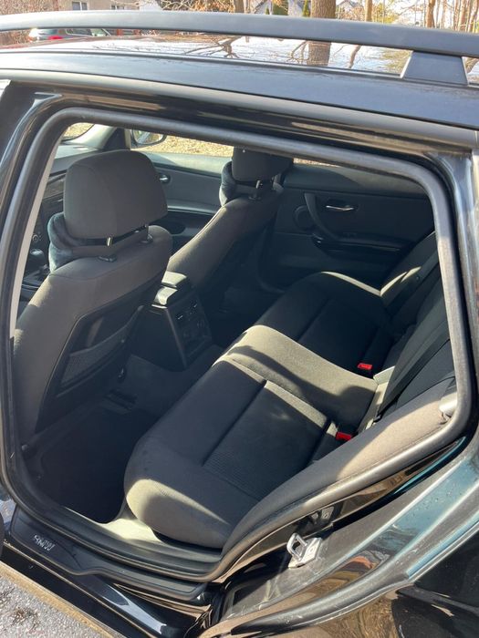 BMW E91 318d 2009r Polift