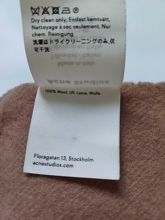 Acne Studios wełniany beżowy szal