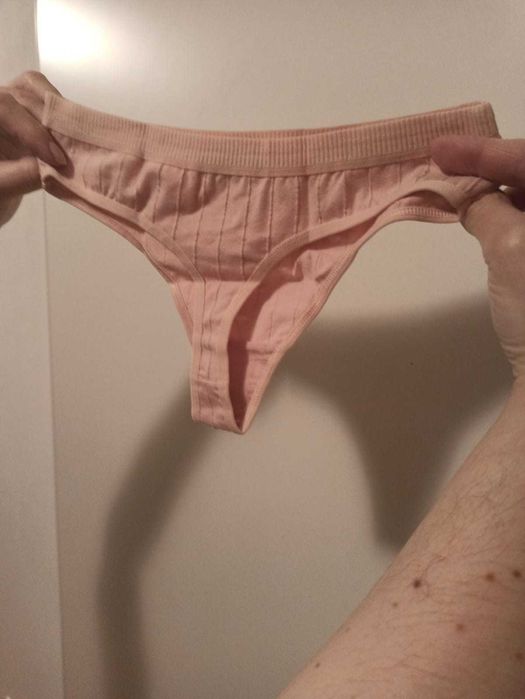 Majtki damskie stringi firmy finetoo rozmiar M