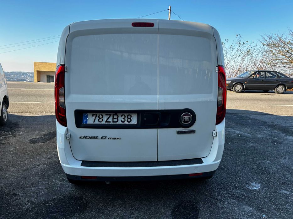 comercial fiat doblo super bem estimada