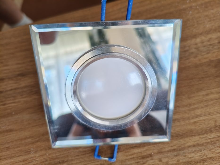 Oprawki na żarówki GU10 LED szkło