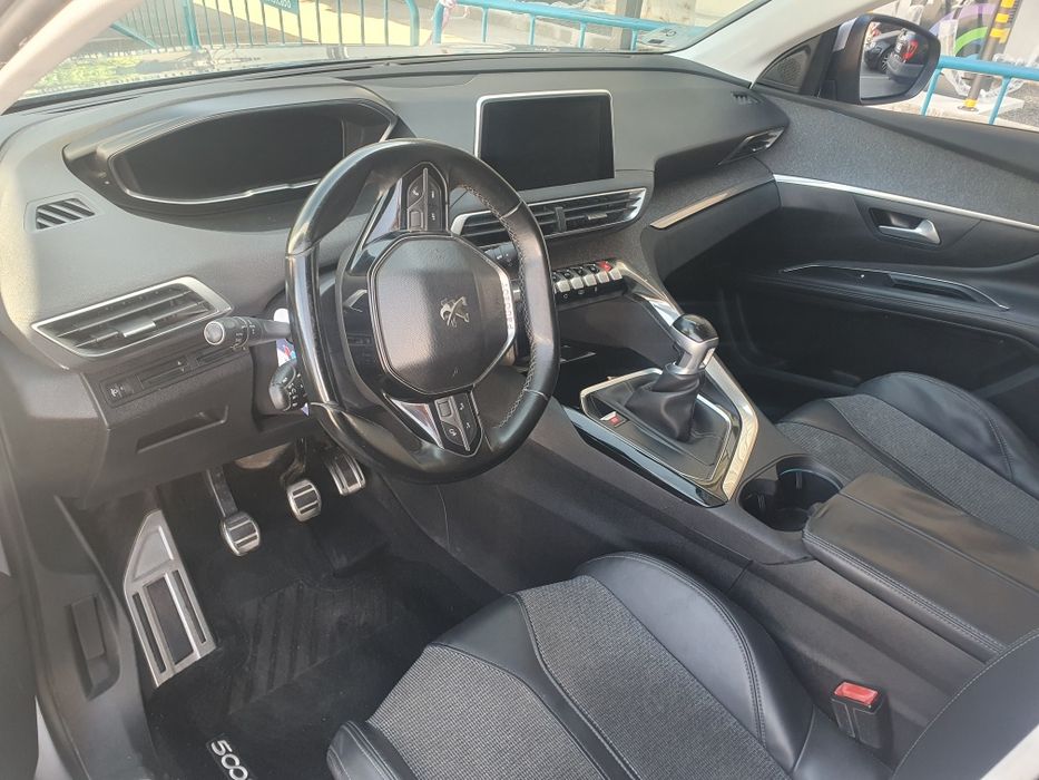 Peugeot 5008 1.6hdi 2017