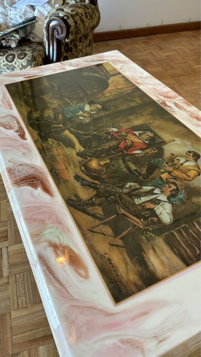 Mesa de apoio vintage, com motivo artístico