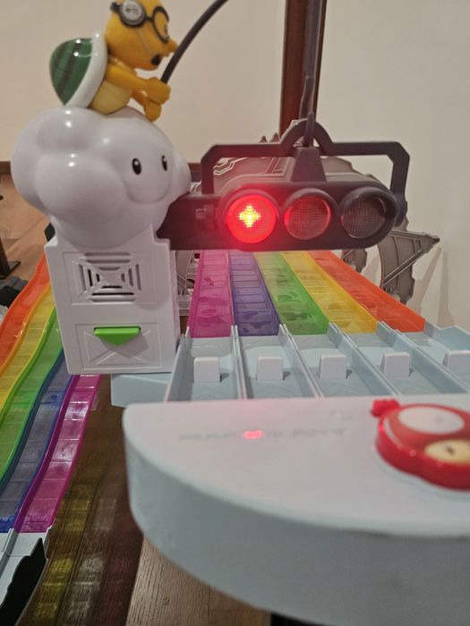 Трек Hot Wheels Mario Kart Веселковий шлях