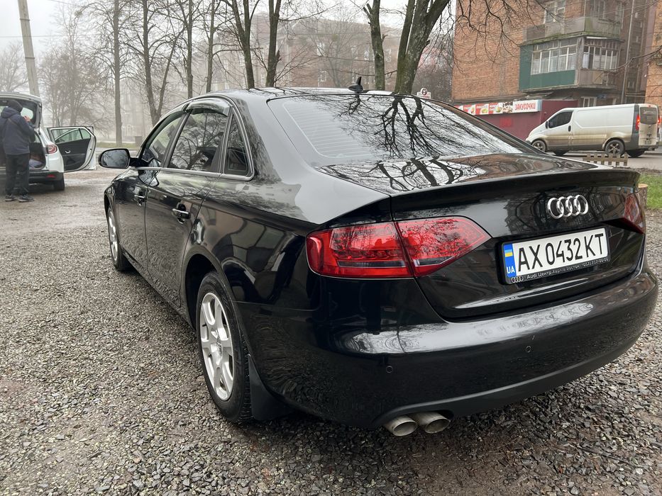Продам Ауди А4Б8