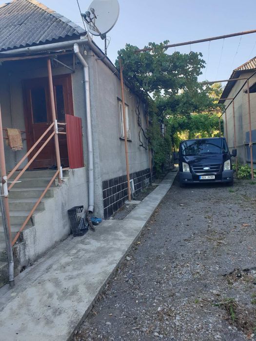 Продаж Дерцен ХОРОШИЙ Будинок