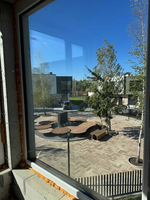 Продаж будинку на Дендропарку