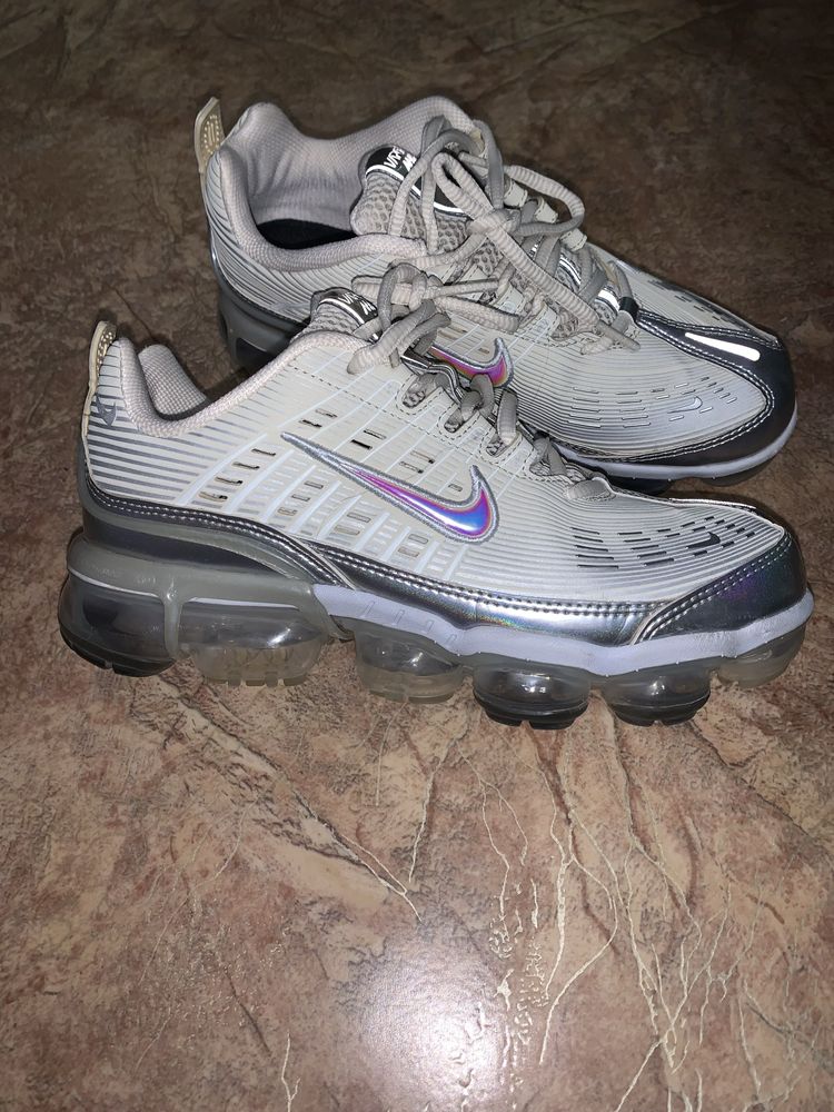 Nike air store vapormax silver