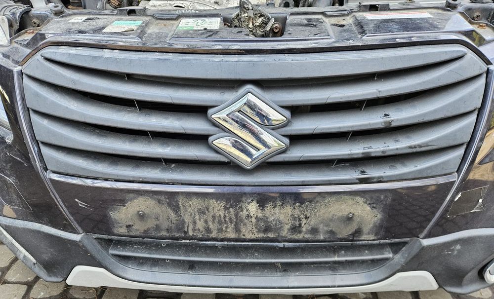 Suzuki SX4 S-Cross grill atrapa