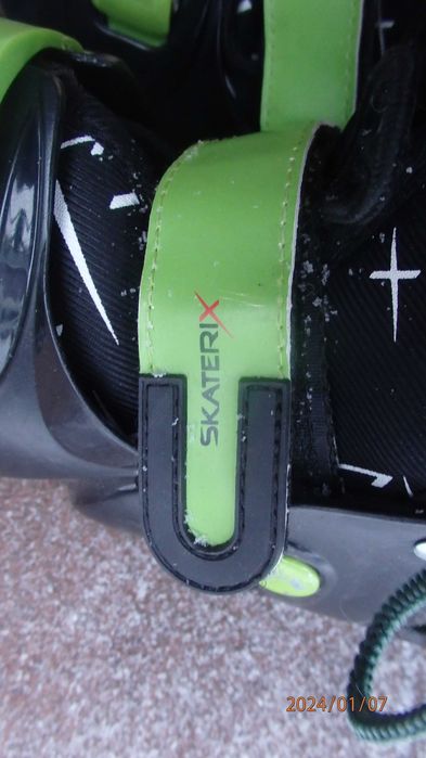 Buty chłopięce z łyżwami firmy Skaterix rozmiar  34-37.