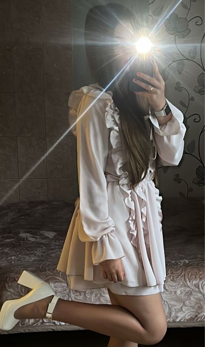 Легка, повітряна сукня