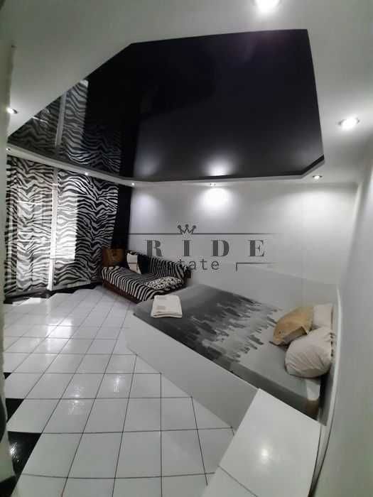 Продається затишна студія 30 м²  6 поверх по вул. Червоної Калини, 4а