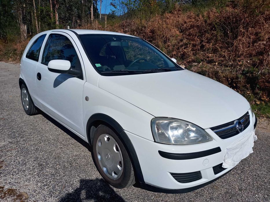 Corsa 1.3  2 lugares