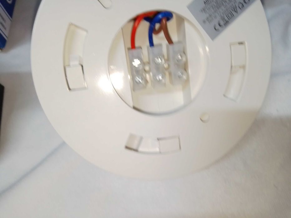 Czujniki ruchu 2 szt 180° i 360°