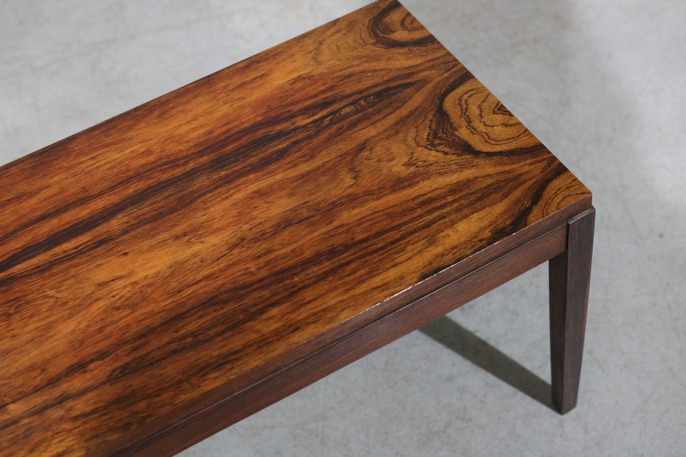 Mesinha de apoio em pau santo | Nordic Design