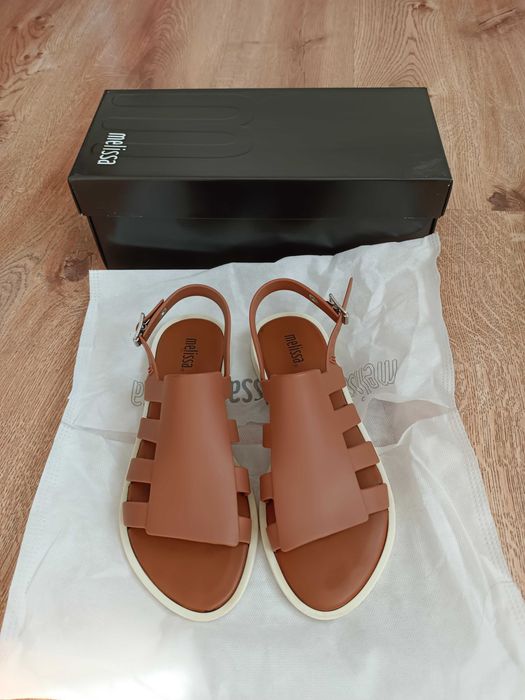 Sandały Melissa 37!